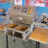 Di Xing embalagem de alimentos cozidos fechadura máquina de selagem de caixa fresca máquina de selagem de nitrogênio a vácuo máquina de embalagem de caixa de alimentos pré-fabricada