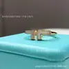 Anel de nó de corda material V ouro anel de nó anel T1 versão estreita com anel estilo diamante ouro rosa ouro 18k versátil melhor amigo