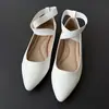 E-commerce Transfronteiriço Sapatos Casuais Planos Tamanho Plus Size Femininos 2026 Outono Nova Chegada Slip-on Elástico Sapatos Individuais Femininos Atacado
