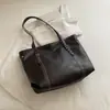 Bolsa grande estilo europeu e americano 2026, bolsa de ombro feminina estilo faculdade, bolsa tote de couro macio para o dia a dia, bolsa tote moderna para mulheres