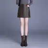 Elegante y versátil falda de piel sintética para mujer, nueva colección otoño 2026, de cintura alta, estiliza la figura, minifalda, perfecta para figuras petite, y un diseño de una sola pieza que se ajusta a las caderas