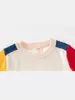 Roupas infantis estilo europeu e americano para meninos, blusa de lã com manga de cor contrastante, suéter de bebê com dinossauro de desenho animado e máquina escavadora, suéter infantil quente