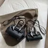 Bolso Platino de Gran Capacidad Bolso de Mujer Patrón Granulado Simple Elegante Bolso de Hombro Estilo Extranjero Versátil Cerradura Bolso Cruzado Portátil