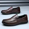 Zapatos Casuales de Piel para Hombre sin Cordones Cómodos Transpirables Ligeros Mocasines Estilo Británico Zapatos Casuales de Piel para Hombre Venta al por Mayor