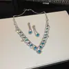 Pendientes Colgantes Super Brillantes de Zirconia con Forma de Gota de Agua, Collar Exquisito de Moda de Lujo Ligero de Gama Alta, Set de Joyería Versátil de Nicho para Mujeres