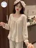 Pijama estilo palácio para mulheres, nova coleção primavera e outono 2026, manga longa doce de princesa, conjunto de loungewear de alta qualidade, adequado para usar fora