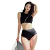 Puro Deseo Estilo Xiaoxiang High-End Casual Resort Fuente Termal Falda Bikini Bikini Traje de Baño Dividido para Mujeres