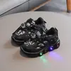 Nuevos Zapatos con Luces LED para Primavera y Otoño para Niños, Tela Transpirable con Tira, para Niños de 1 a 6 Años, Zapatos Deportivos Casuales Luminosos, Modernos