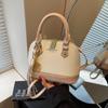 Bolsa Pequena Exclusiva de Ombro Feminina Moda Verão 2025 Nova Bolsa Transversal de Nicho Estilo Coreano Bolsa Portátil de Concha