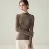 Suéter fino de tricô com mangas compridas para mulheres, 100% lã, peça única sem costura, corte justo, gola semi-alta, camada base, novo modelo 2026