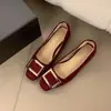 Encuentro Primero Suede Clásico Hebilla Cuadrada Tacón Oculto Slip-On Zapatos para Viajar 2026 Primavera Nuevo Modelo