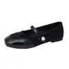 Zapatos Mary Jane de punta cuadrada 2026 combinados con falda de estampado de leopardo, zapatos de salón bajos para mujer, estilo retro plano de otoño, suela suave, negro