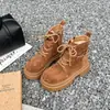 Fivela Novo Estilo Versátil Camurça Casual Cadarço Botas Curtas Hot Girl Retrô Outono/Inverno Botas Martin Mulher 2026 Salto Grosso