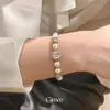 Pulseira de Pérolas Quadradas com Cubo de Açúcar Branco da Lua Banhada a Ouro 18K Estilo Retrô Francês Joia de Mão de Nicho para Mulheres