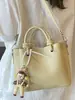 Bolso Pequeño de Aspecto Elevado, Moderno y Elegante para Mujer 2025 Nuevo Bolso Cruzado de Verano, Bolso de Mano Exquisito, Bolso Tipo Cubo