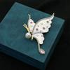 Broche de Mariposa de Diamantes de Lujo Ligero, Ramillete Niche Elegante y Sofisticado, Broche de Solapa Prensado Francés, Accesorios Elegantes para Mujer