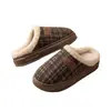 Pantuflas de algodón para mujer, nuevo estilo de invierno 2026, felpa para interior, cálidas y cómodas, con una suela suave y acolchada, gruesa y antideslizante, adecuadas para usar en casa, también disponibles para hombre