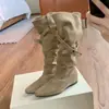 Aumento interno de altura de 4 cm ~ Piel suave vintage, uso bidireccional, estilo coreano, punta fina, correa con hebilla, fruncidos, botas de tacón medio hasta la pantorrilla para mujer, botas de cowboy occidentales