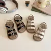 Sandalias para Niñas Zapatos de Princesa 2025 Verano Nuevo Estilo Suela Suave Pedrería Estilo Princesa Zapatos de Playa para Niños con Sandalias de Falda