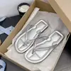 Chanclas de Nuevo Estilo para Mujer, Calzado de Verano para Exteriores, Sandalias Planas Versátiles de Moda, Pantuflas de Playa de Suela Suave, Venta al por Mayor