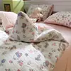 Nuevo juego de cuatro piezas de gasa de doble capa, funda de edredón amigable con la piel, juego de tres piezas para dormitorio de estudiante, funda de almohada y sábana para el hogar