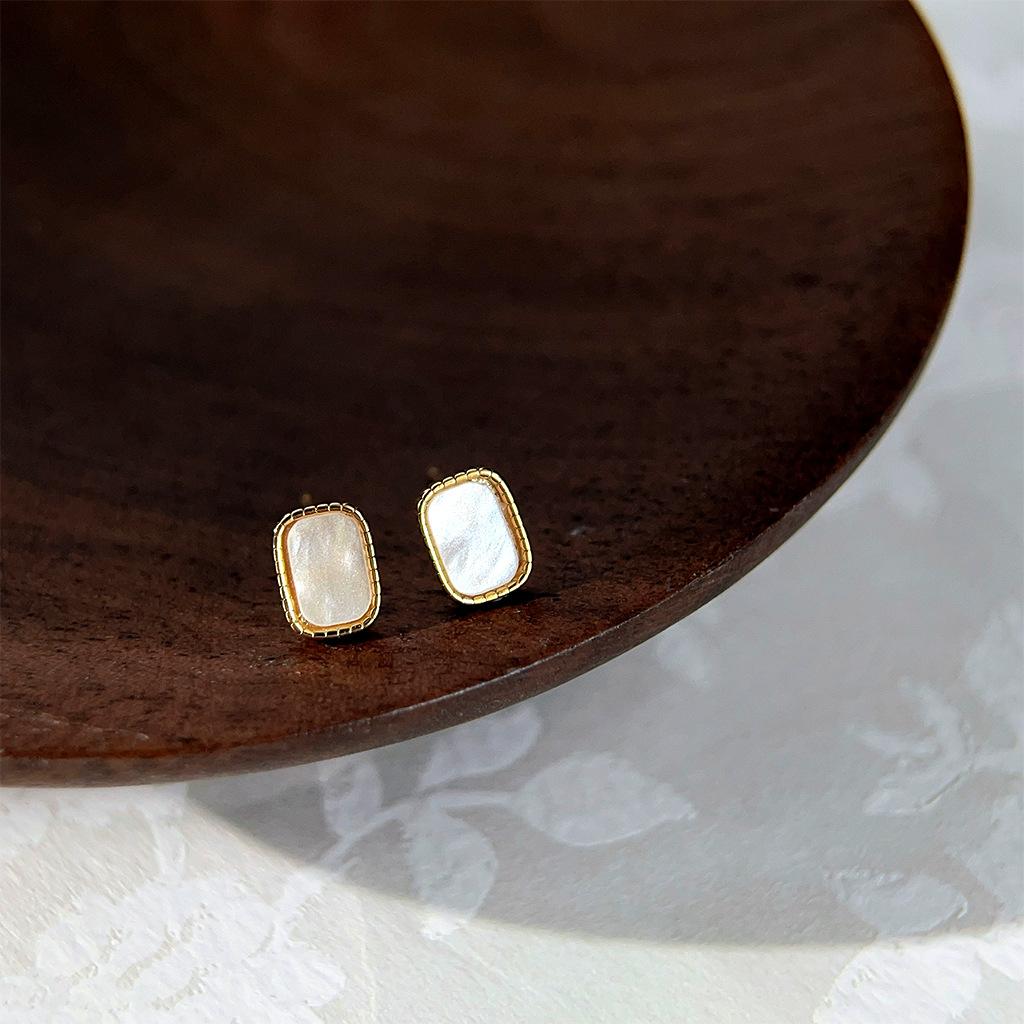 5_0001s_0012_组 13.jpg