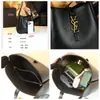 Bolso Cubo de Piel Genuina para Mujer 2026 Modelo Nuevo Bolso de Mano Gran Capacidad Diseño de Nicho Bolso de Hombro Simple de Moda