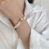 Pulsera de Concha Gris Natural para Mujer Estilo Francés Retro Sentido del Diseño Nicho Multicapa Apilada Pulsera Magnética Pulsera de Nueva Llegada