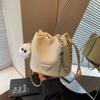 Bolsa de Diseño de Nicho para Pedidos Extranjeros para Mujer 2025 Nuevo Bolso Cruzado con Cadena Popular Bolso Cubo Plegado con Cordón