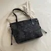 Moda Popular Este Año 2026 Primavera Nuevo Elegante Lujo Ligero Estampado de un Solo Hombro Bolso Tote para Debajo del Brazo para Mujer