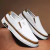 Novos Sapatos Casuais de Couro de Outono para Homens, Mocassins de Solado Macio, Sapatos Slip-On Bean, Sapatos Brancos da Moda