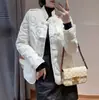 Chaqueta Corta de Plumas Estilo Coreano Precio Especial Liquidación Vendiendo a Precio de Pérdida Todos los Artículos Calidad Súper Buena Por Orden de Llegada