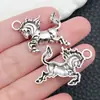Mistura 20 Chapéus de Cavalo de Cowboy Ocidental Prata Antiga Cactos Pistola Pingentes Criativos DIY Acessórios de Joias Feitos à Mão