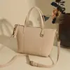 Bolsa Tote Cesta de Comida Xiaozhong Feminina Grande Capacidade 2024 Novo Estilo Bolsa Feminina para o Trabalho Moda Transversal Portátil Bolsa de Balde