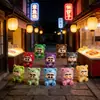 Figuras Pequeñas de Resina de Crayon Shin-Chan Accesorios DIY Muñeca Caja Sorpresa Decoración de Escritorio y Coche Colgante para Llavero