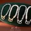 Pulsera con Cierre de Perla Nariz de Cerdo Redonda Incrustada con Circonita, Pulsera de Nicho de Lujo Ligero, Accesorio de Moda Versátil y Elegante