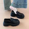 Mocasines de suela gruesa para mujer 2026 nuevos populares que aumentan la altura zapatos para ir al trabajo estilo británico zapatos de cuero pequeños zapatos negros sencillos para mujer