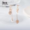 Pendientes de plata de ley s925 con borlas de hojas de perla de gran sentido, largos, asimétricos, nuevos, elegantes, de celebridades de Internet coreanas.