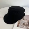 Chapéu Equestre de Camurça Plissado Estilo Retrô Britânico para Mulheres Outono e Inverno Nova Moda Quente Elegante Topo Plano Chapéu de Pato Tendência