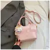 Bolso Pequeño Vintage Estilo Cesta de Nicho para Mujer, Bolso Cruzado de Moda Nuevo Primavera 2026, Bolso Cubo de Mano de Alto Valor