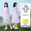 Capa de Chuva Infantil para Alunos do Ensino Fundamental, Espessada e Alongada, Proteção Total Contra Tempestades com Espaço para Mochila, Poncho de Chuva Portátil de Peça Única para Viagem e Escola