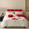 [Xiangling Premium] Estilo Ins Lindo y Sencillo Terciopelo de Leche de Alto Gramaje Bordado Juego de Cuatro Piezas Sábanas y Funda de Edredón para Cama