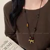 Novo Colar de Corda Trançada com Contas de Pônei Estilo Chinês Retrô para Mulheres Corrente Longa para Suéteres Acessórios de Moda Outono e Inverno Design Único