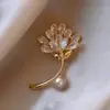 Broche novo estilo feminino senso de alta qualidade nicho broche atacado pino de alta qualidade temperamento fixo roupas terno joia pérola