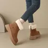 Botas de neve femininas com sola grossa, novo estilo inverno 2026, forradas com fleece e espessadas para aquecimento, botas Martin impermeáveis