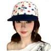 Gorra de béisbol retro de estilo japonés, con puntos de colores, visera plana para mujer, visera ancha, sensación de alta gama, protección solar, colores contrastantes, gorra suave tipo pico de pato