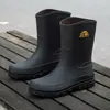 Zapatos Impermeables para Hombre de Caña Corta Antideslizantes Botas de Lluvia para Adultos y Estudiantes Estilo Coreano Moda Cuatro Estaciones Plástico Exterior Botas de Agua