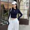 Crop top de otoño de manga larga con estampado retro americano y cuello redondo, estilo ins para mujer, corte ajustado y favorecedor