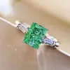 Cao Shi Taobao Live Nova Moda Joias: Anel Quadrado da Moda com Zircônia Rosa para Mulheres, Anel de Casamento Bridal Doce e Romântico
