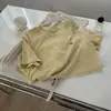 Camiseta de lana Tencel suave y agradable para la piel con bordado de poni para mujer, estilo coreano simple, adelgazante y versátil, cuello redondo, top de manga corta para verano